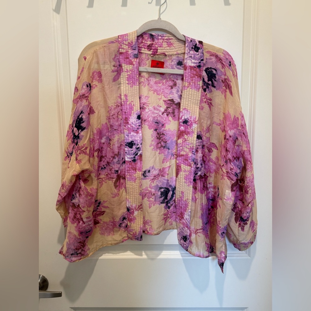 Anthropologie Erfurt Luxury Floral Kimono-Style Top